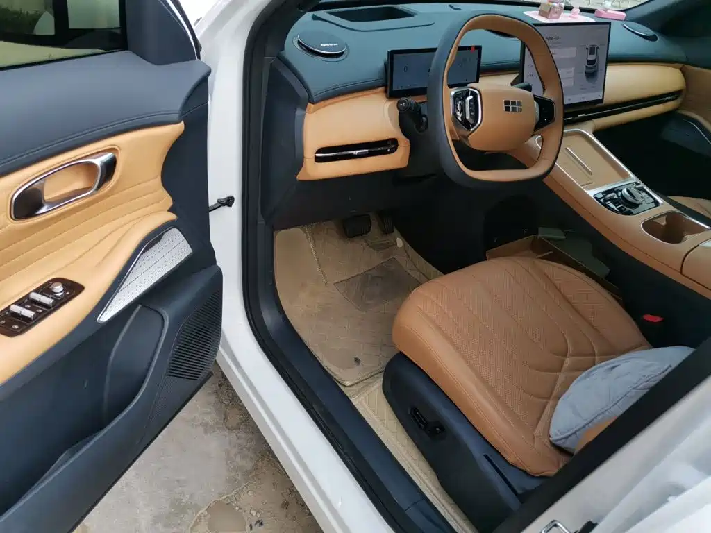 Geely Galaxy Starship 7 2025 — фото 17