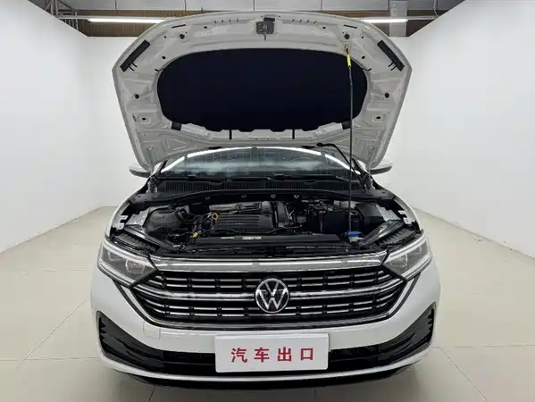 Volkswagen Sagitar 2022