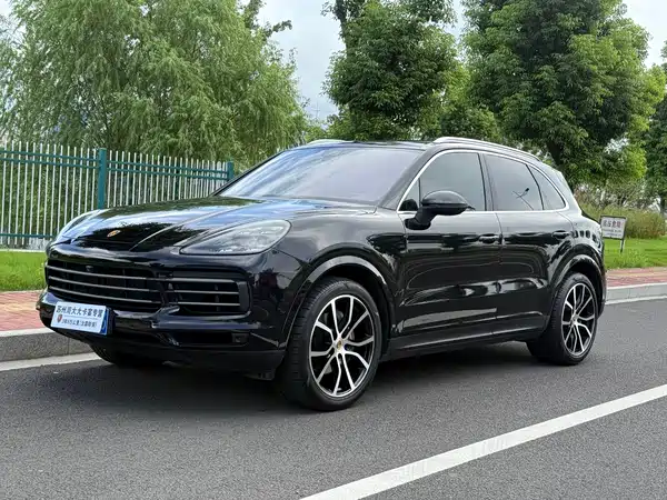 Porsche Cayenne 2022
