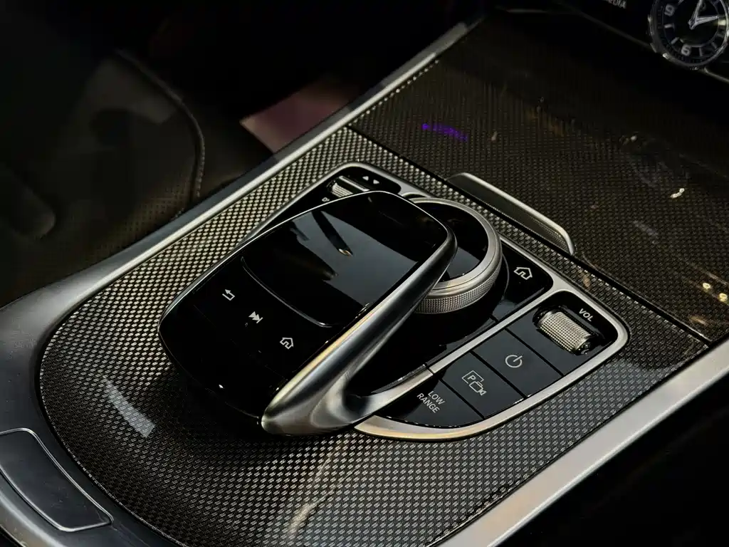 Mercedes-Benz G-Class 2023 — фото 17
