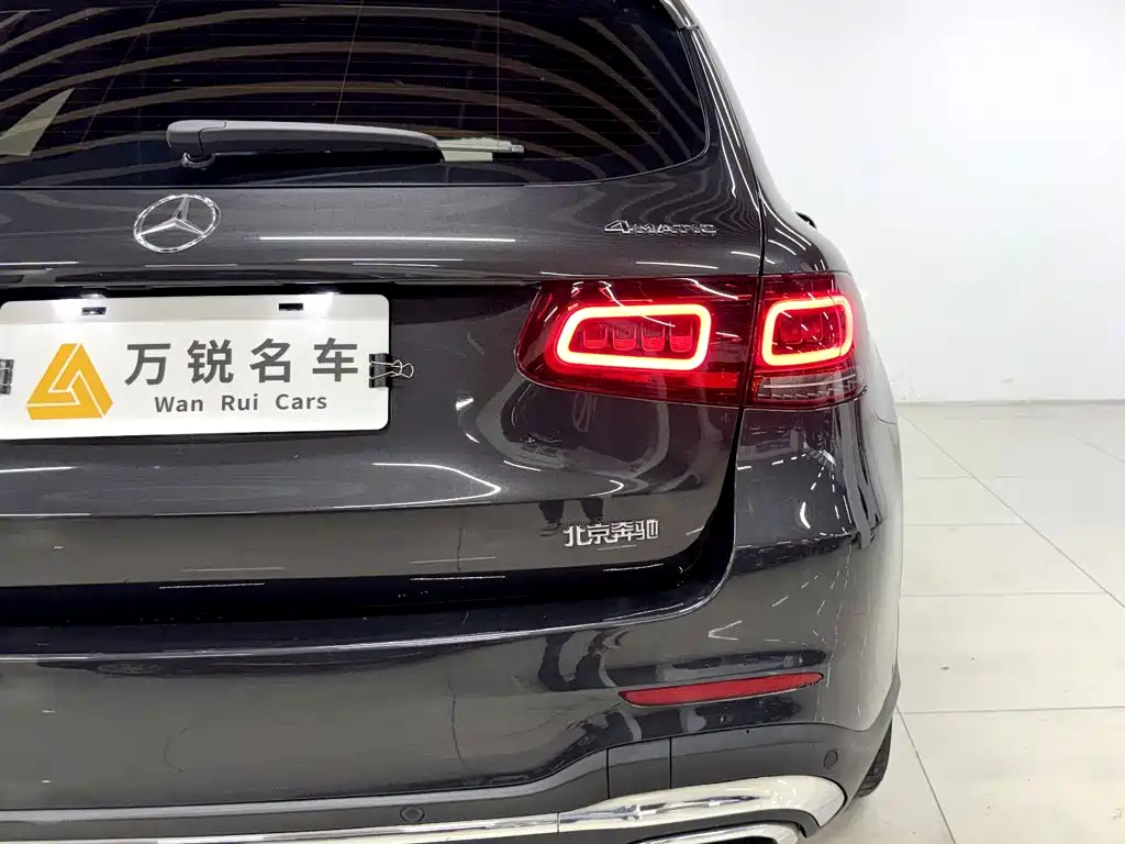 Mercedes-Benz GLC 2023