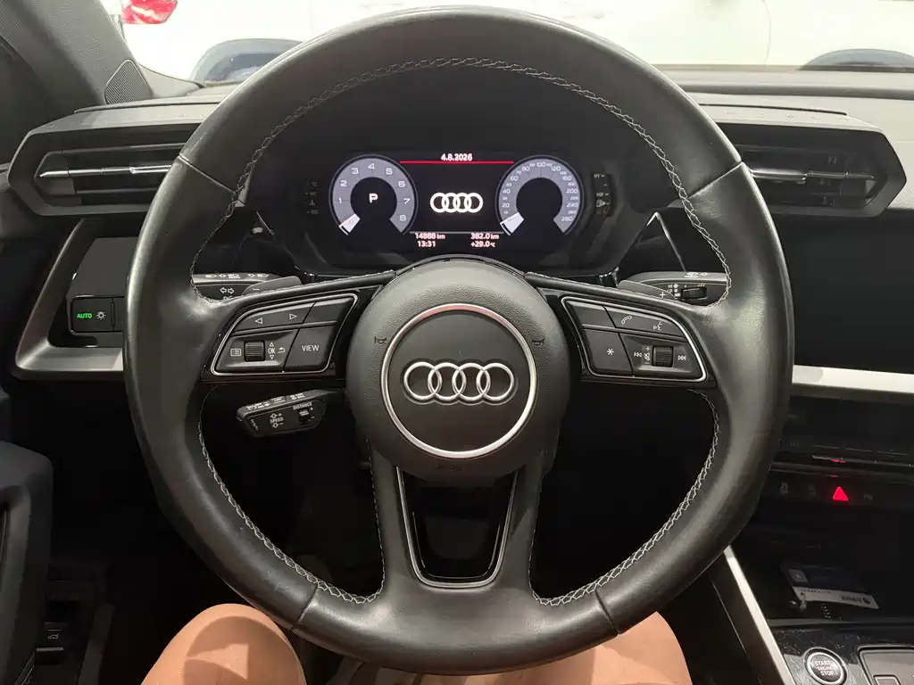 Audi A3 2023 — фото 13