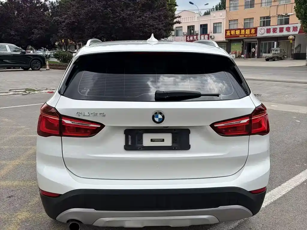 BMW X1 2018 — фото 4