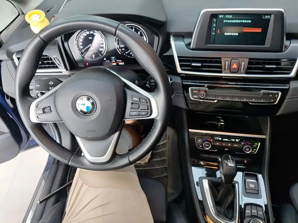 BMW 2 Series Station Wagon 2019 — фото 10