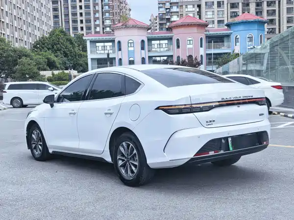BYD Destroyer 05 2025