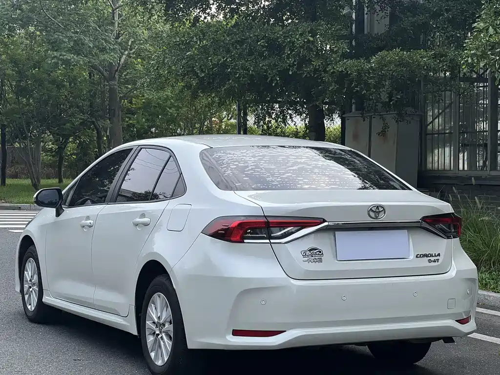 Toyota Corolla 2020 — фото 15