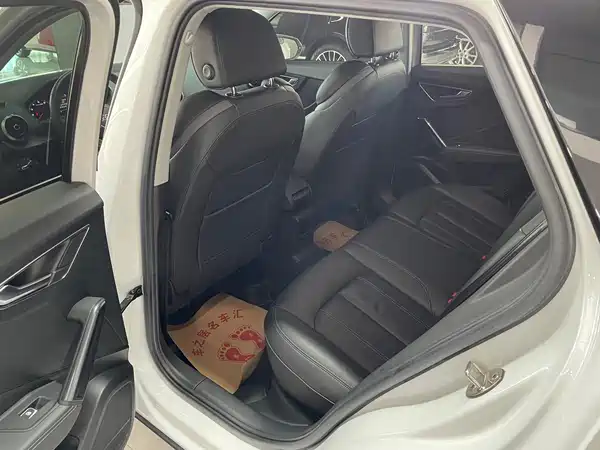 Audi Q2L 2022
