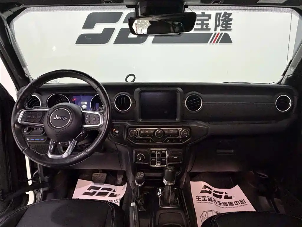 Jeep Wrangler New Energy 2022 — фото 8