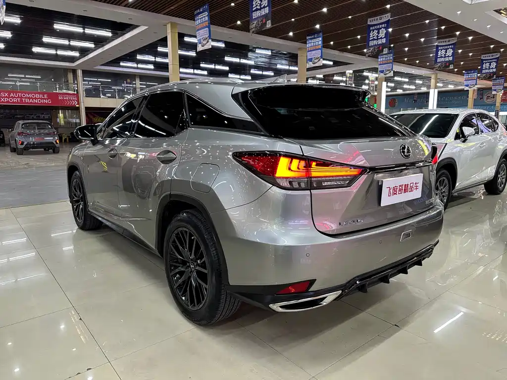 Lexus RX 2019 — фото 9