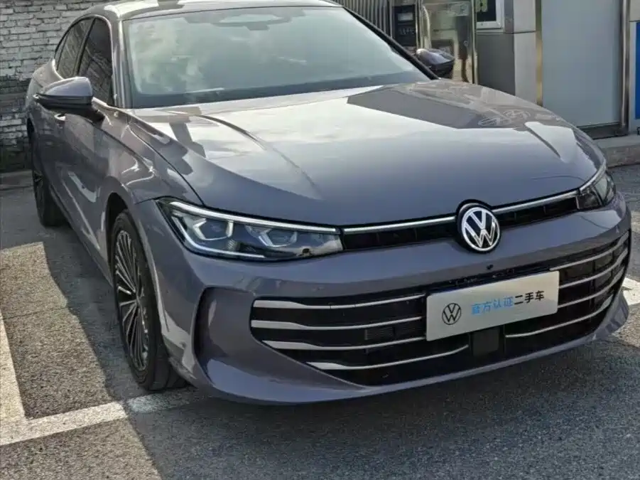 Volkswagen Passat 2024