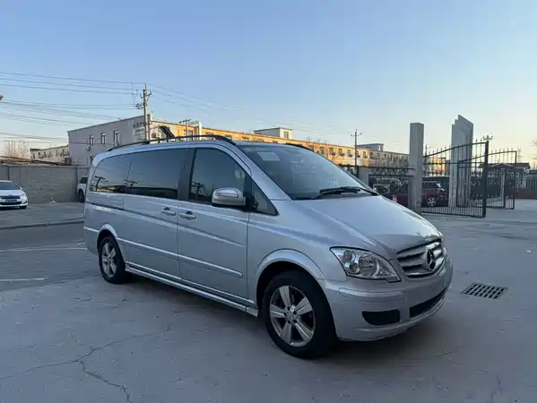 Mercedes-Benz Viano 2013