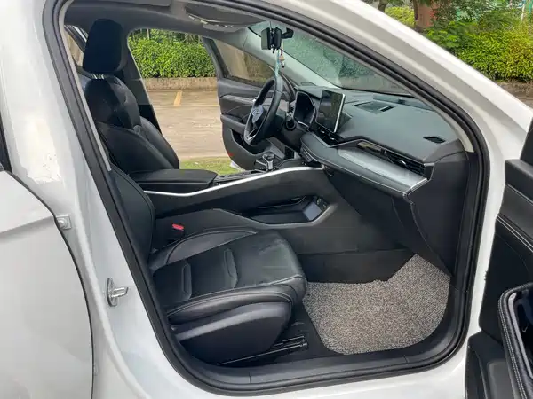 Geely Xingrui 2021