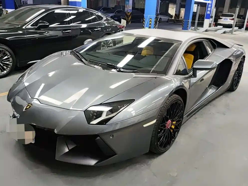 Lamborghini Aventador 2016 — фото 1