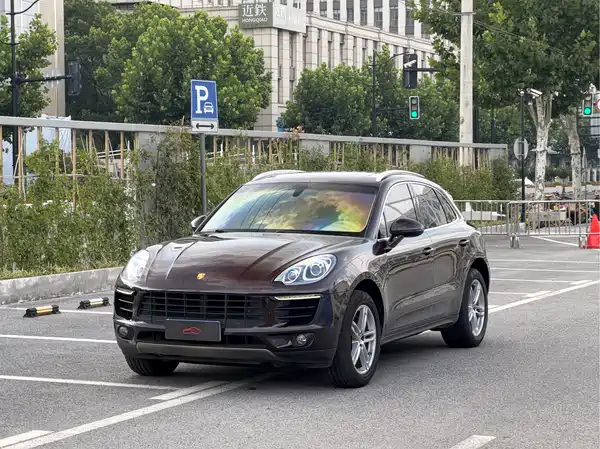 Porsche Macan 2015