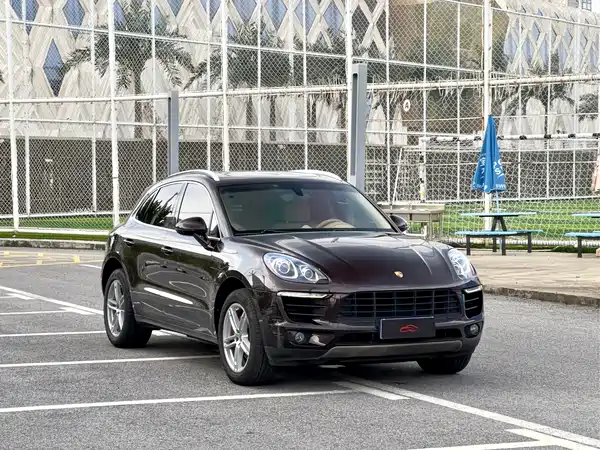 Porsche Macan 2015