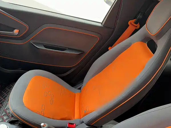 Baojun E100 2020
