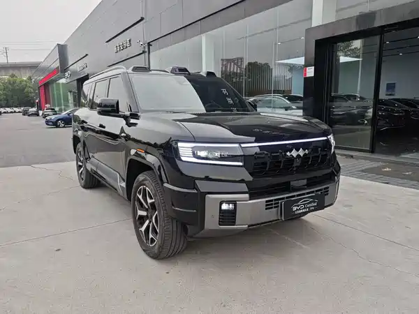 Fangchengbao Leopard 8 2025