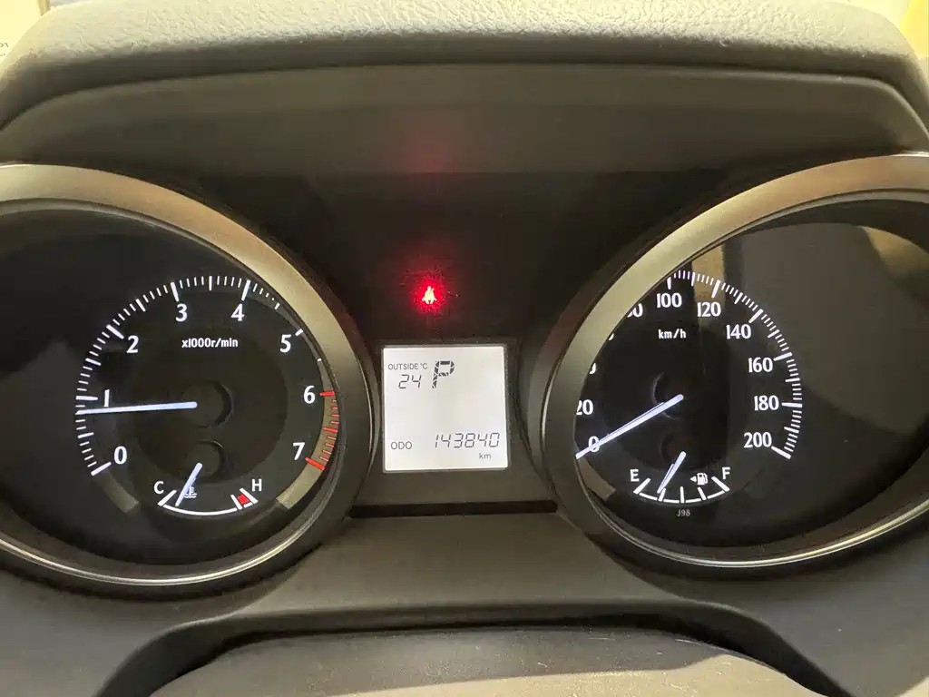 Toyota Prado 2014 — фото 10