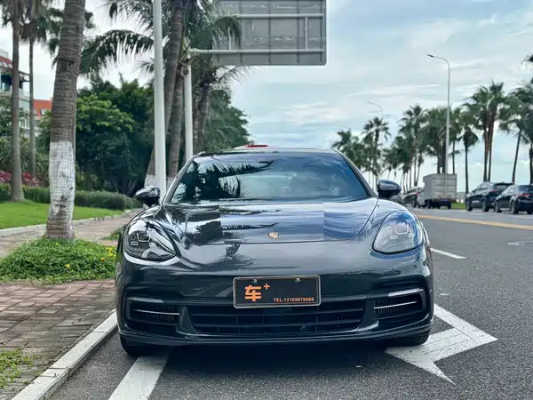 Porsche Panamera 2020