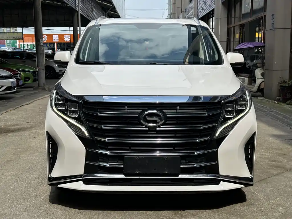 GAC Motor Trumpchi M8 2022 — фото 2