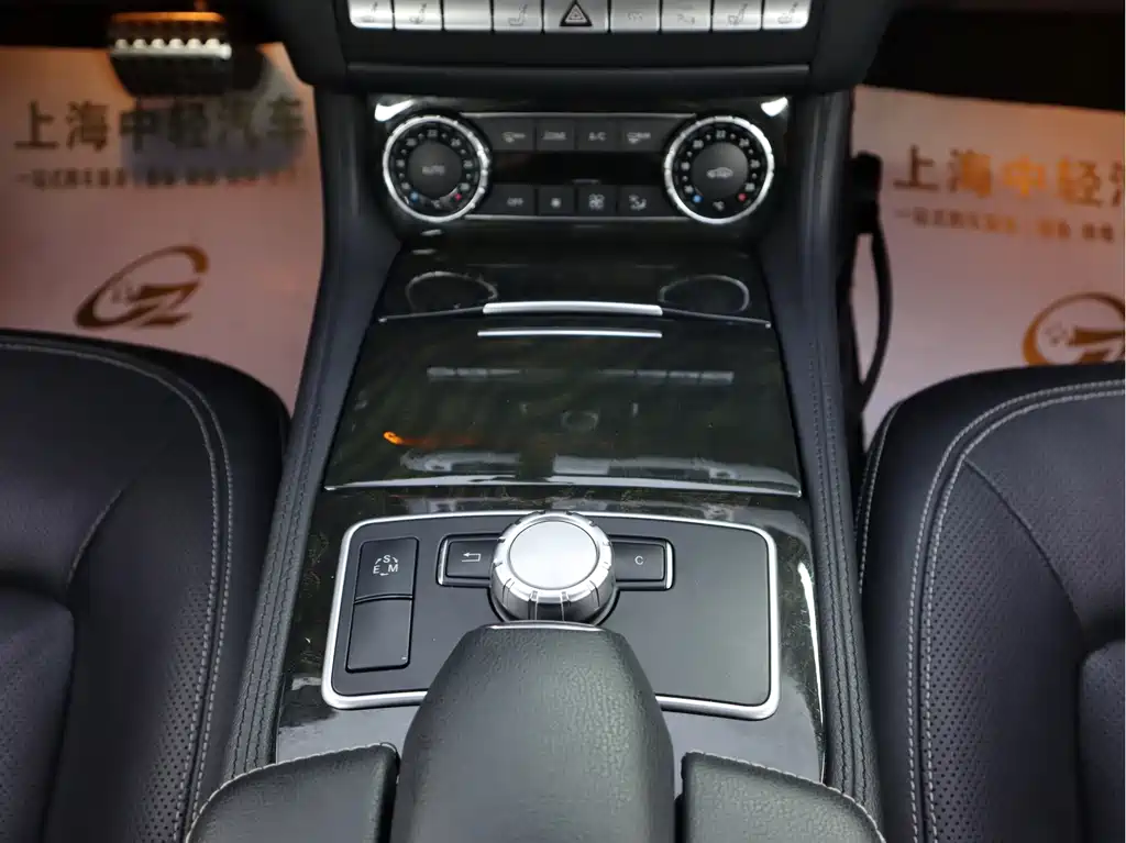 Mercedes-Benz CLS 2013 — фото 14