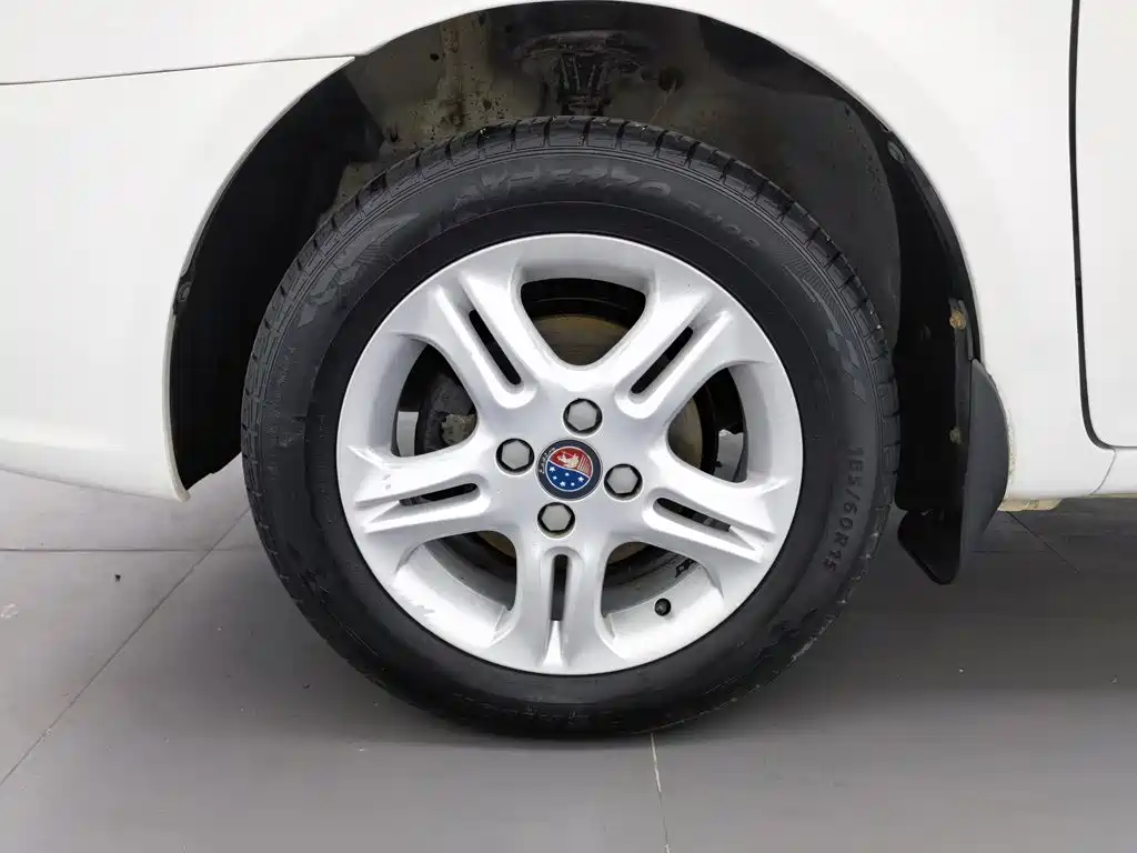 Geely King Kong Fortune 2015 — фото 17