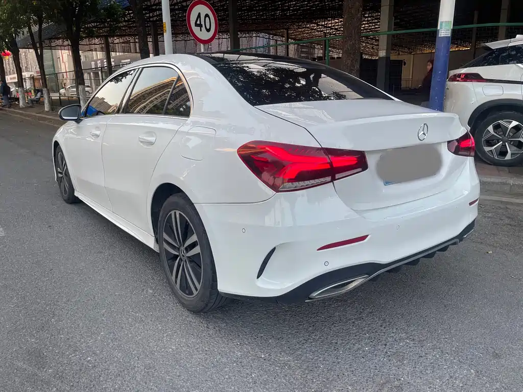 Mercedes-Benz A-Class 2020 — фото 4