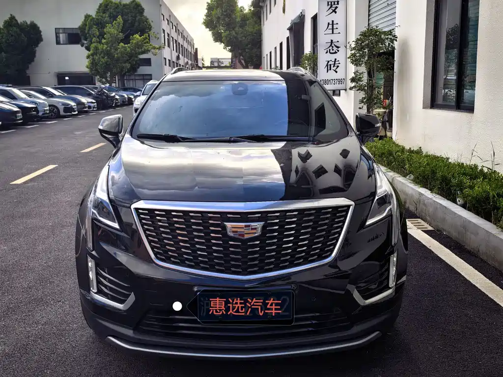 Cadillac XT5 2019 — фото 2