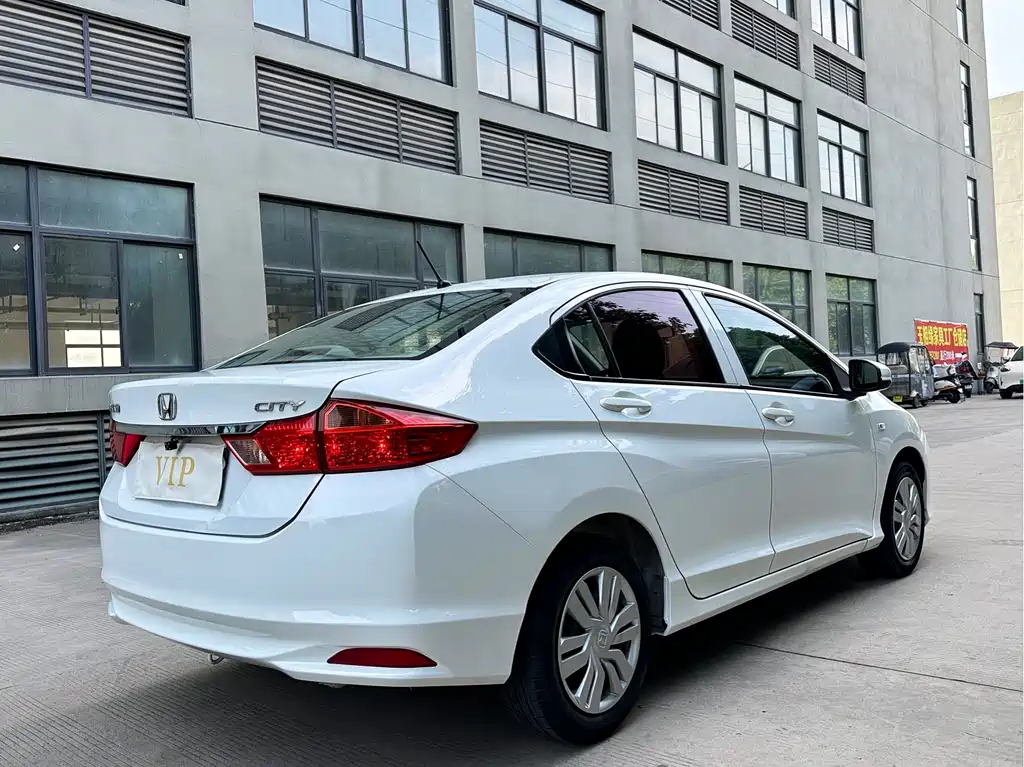 Honda City 2018 — фото 15