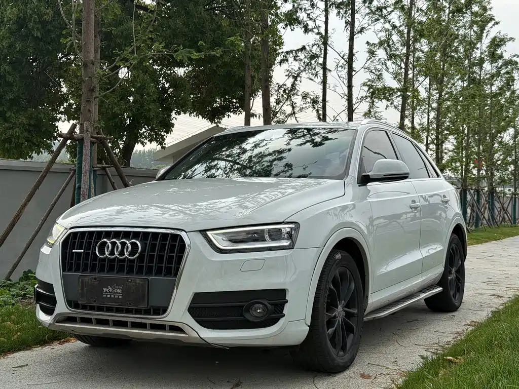 Audi Q3 2013 — фото 1