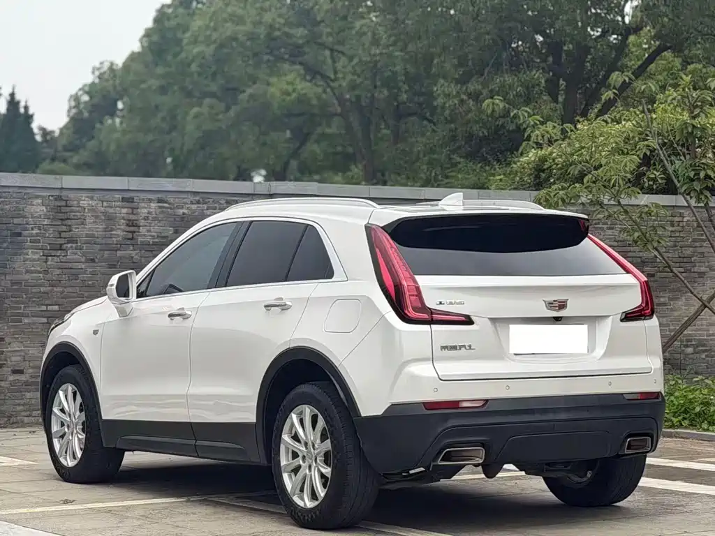 Cadillac XT4 2020 — фото 9