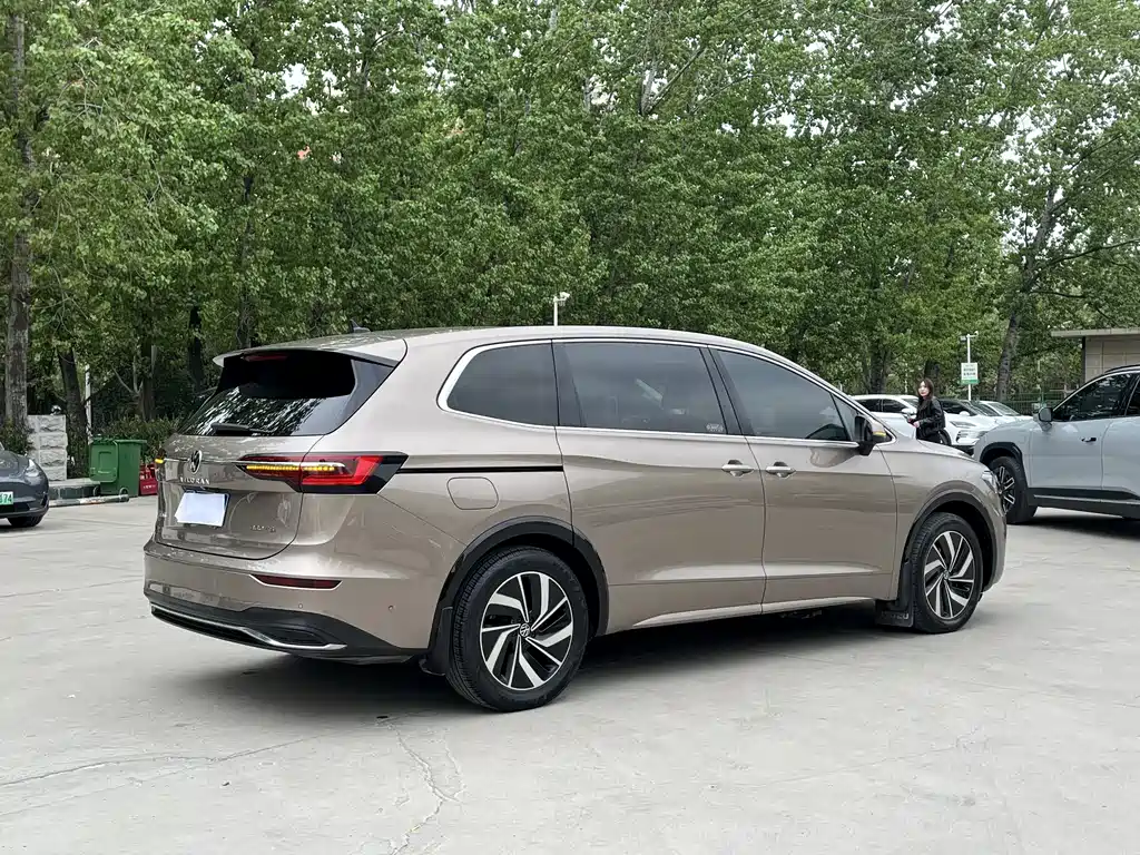 Volkswagen Viloran 2022