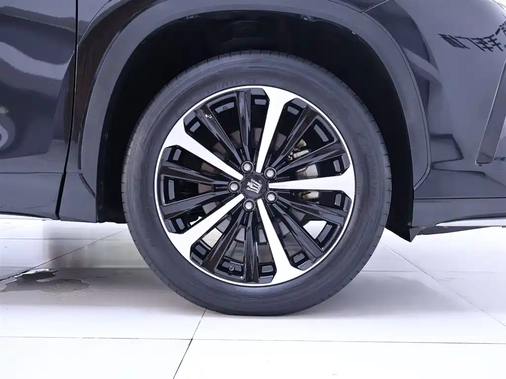 Toyota Crown Kluger 2022
