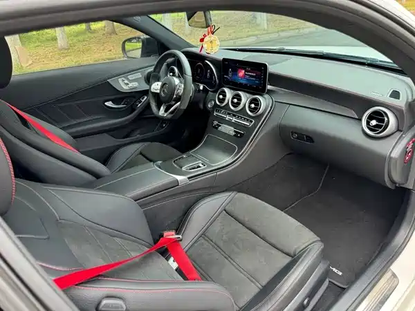 Mercedes-Benz C-Class 2023