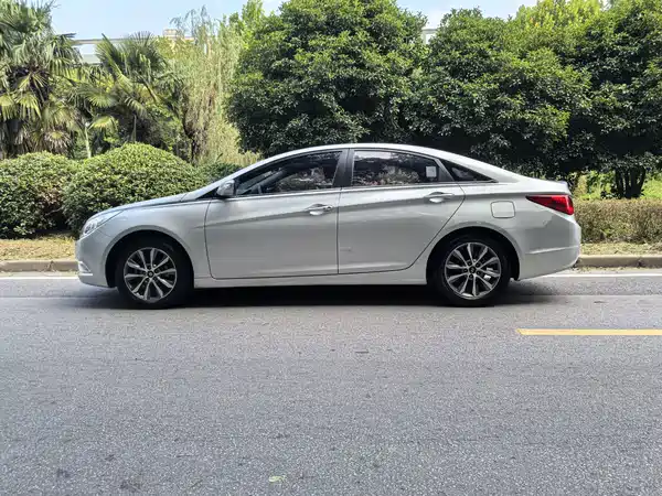 Hyundai Sonata 2013
