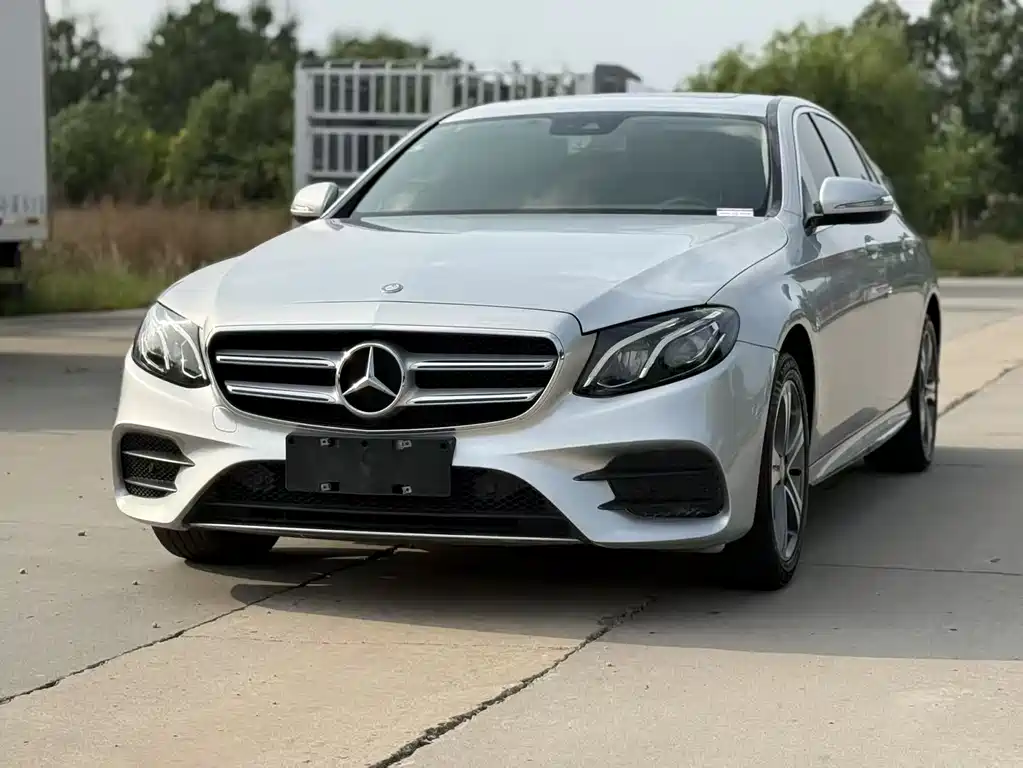 Mercedes-Benz E-Class 2017 — фото 1