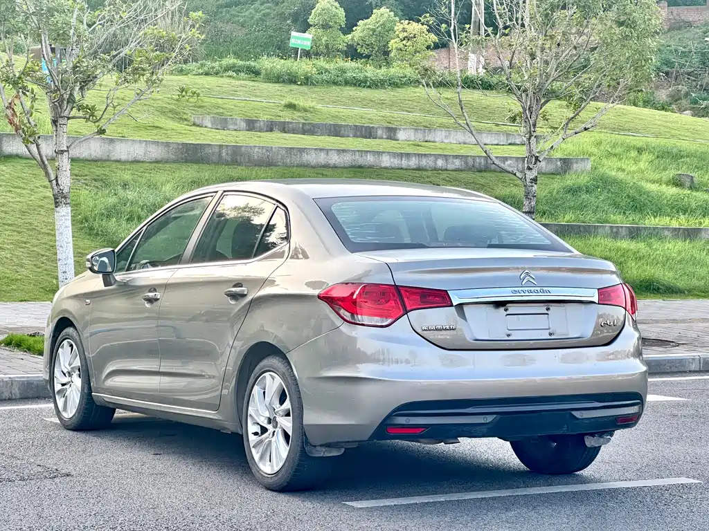 Citroen C4L 2015 — фото 18