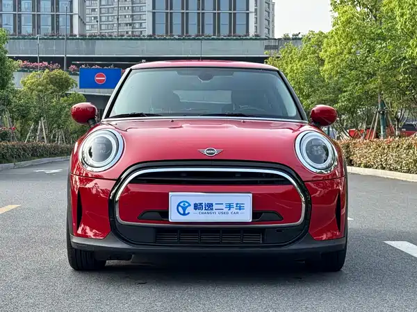 MINI MINI 2022