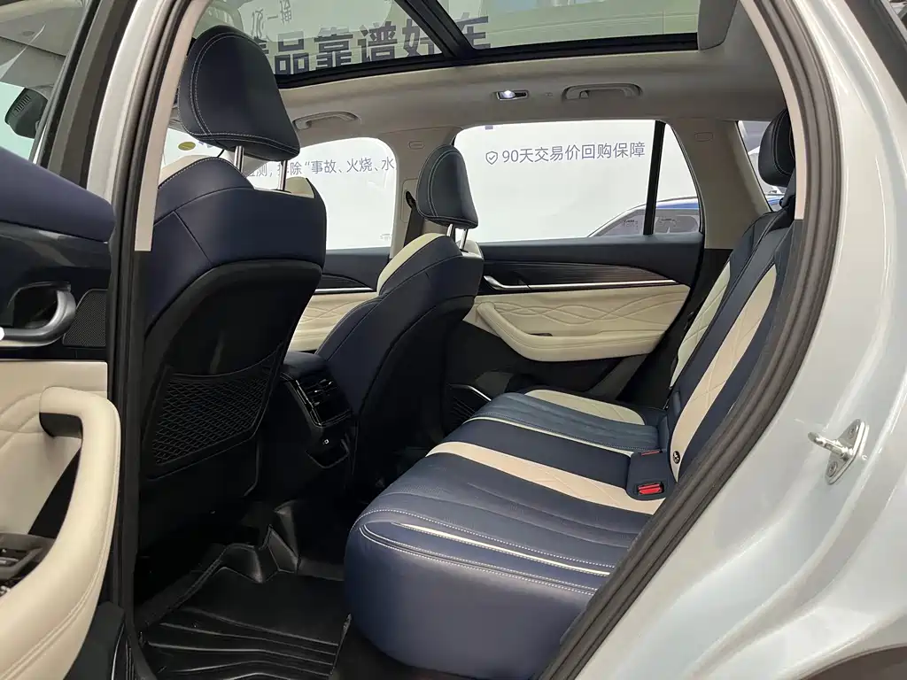 Geely Xingyue L 2023 — фото 12