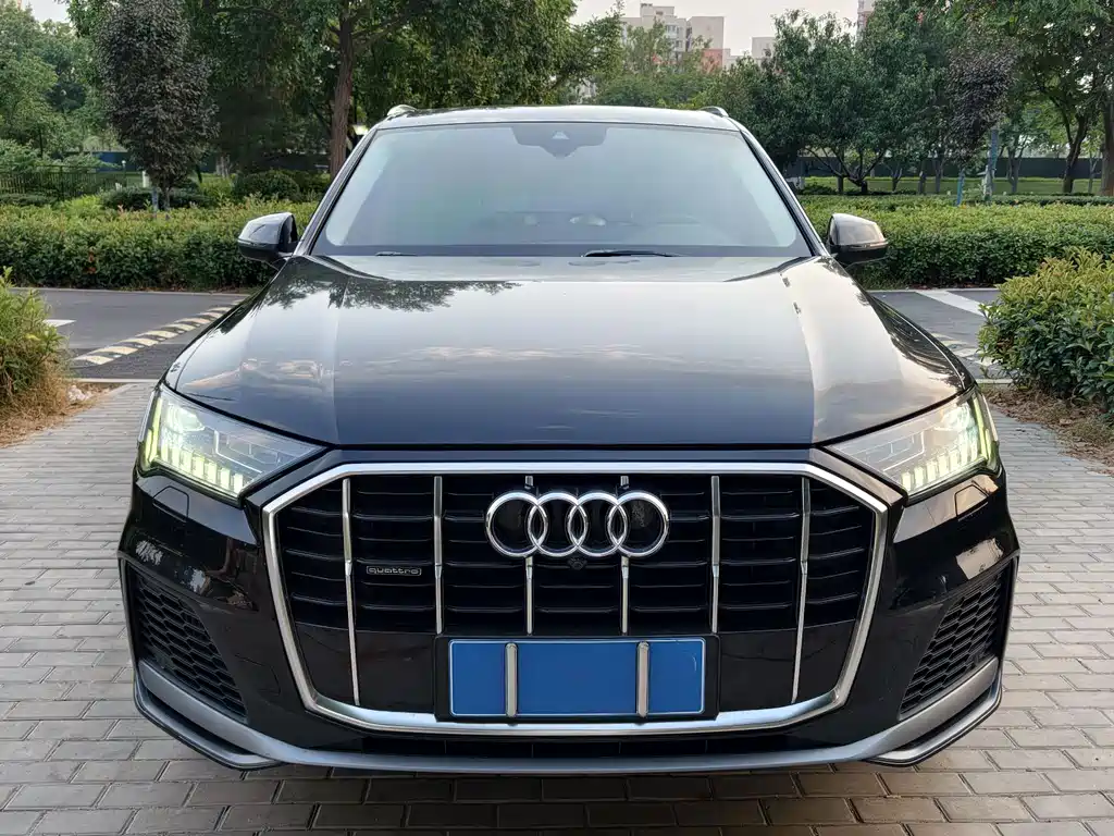 Audi Q7 2021