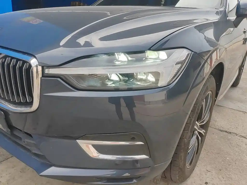 Volvo XC60 2021 — фото 24