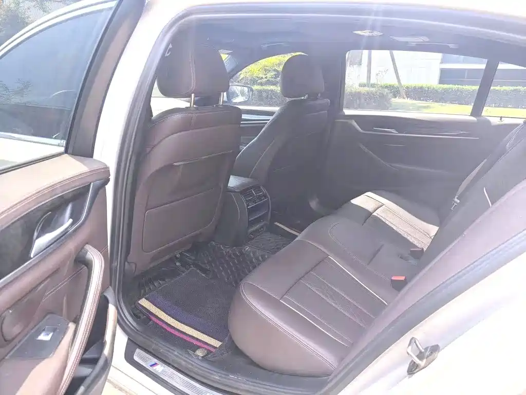 BMW 5 Series 2022