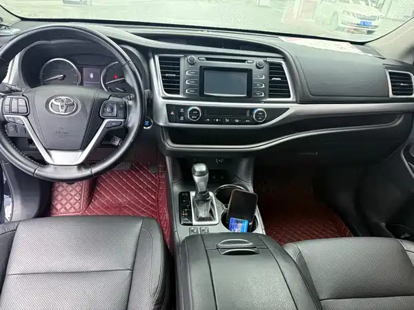 Toyota Highlander 2017