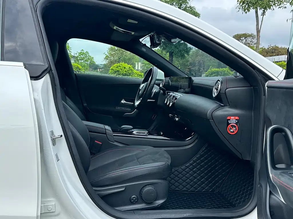 Mercedes-Benz GLA 2023 — фото 14