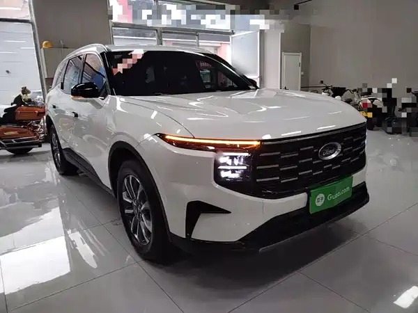 Ford Edge 2024