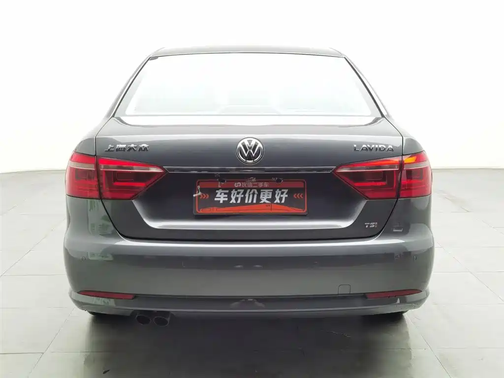Volkswagen Lavida 2013