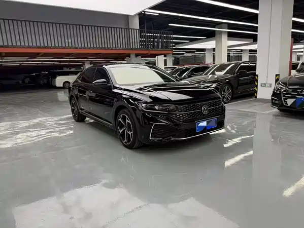 Volkswagen Passat 2024
