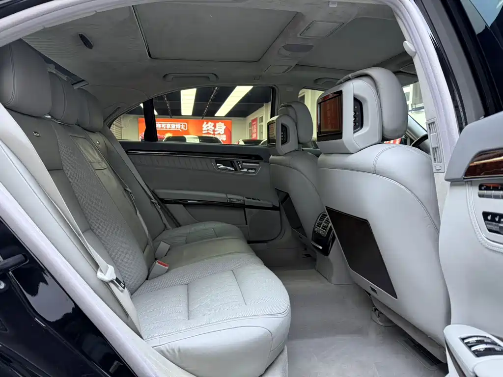 Mercedes-Benz S-Class 2011 — фото 13