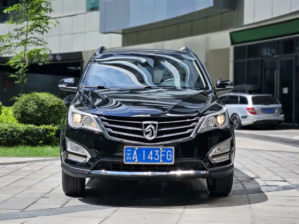 Baojun 560 2015
