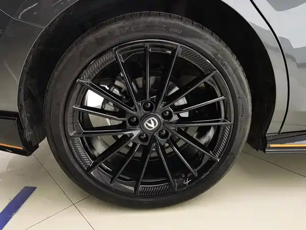 Changan UNI-V 2024